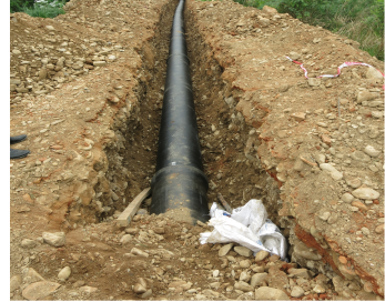 833km,镇墩4座,支墩27座,阀门井14座等;c片区主要建构筑物有管道总长